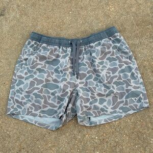 Burlebo men’s large shorts 5.5